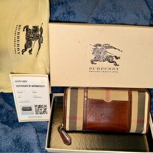 Burberry House Check Pattern Canvas Continental Zippy Wallet